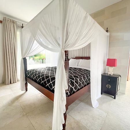 Elegant Villa Casabianca - Tropical Pool & Garden, Near Potato Head Beach Club! Seminyak  Luaran gambar