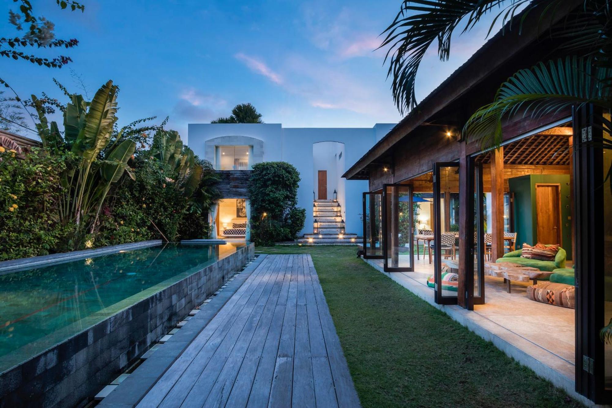 Elegant Villa Casabianca - Tropical Pool & Garden, Near Potato Head Beach Club! Seminyak  Luaran gambar