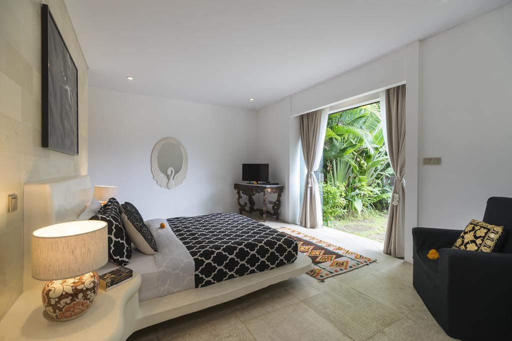 Elegant Villa Casabianca - Tropical Pool & Garden, Near Potato Head Beach Club! Seminyak  Luaran gambar